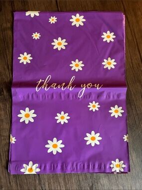 10 Count Purple and Daisy Pattern Polymailers